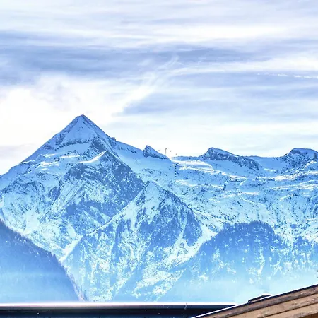 Penthouse & Golf - By Alpen Целль-ам-Зе